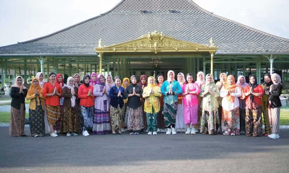 paket tour solo 1 day