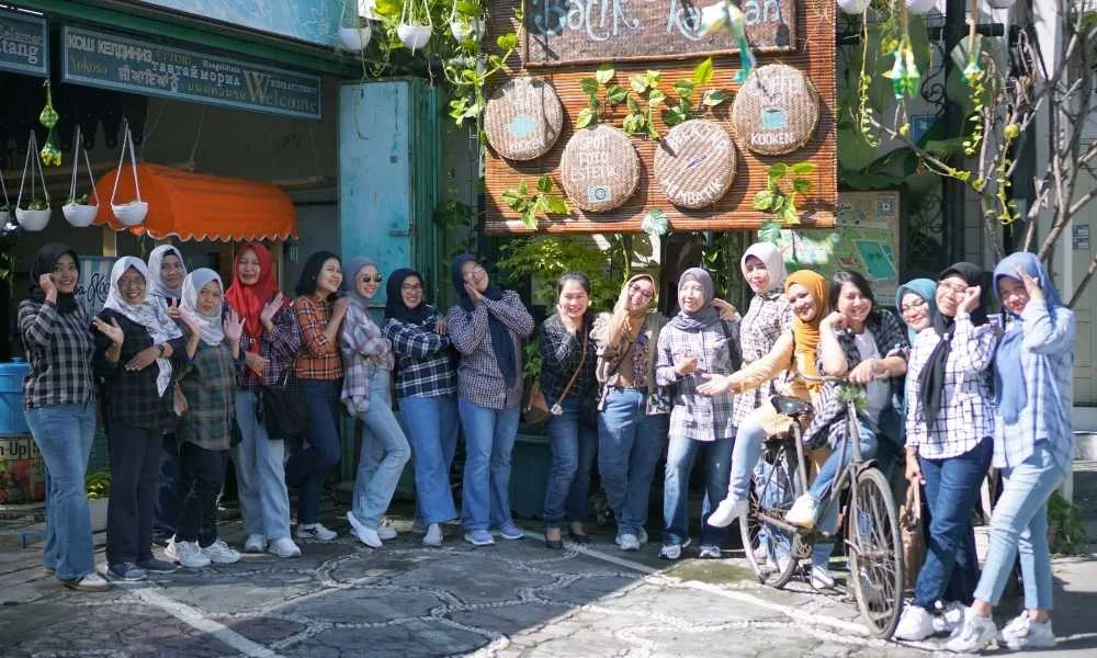 tour solo 1 hari